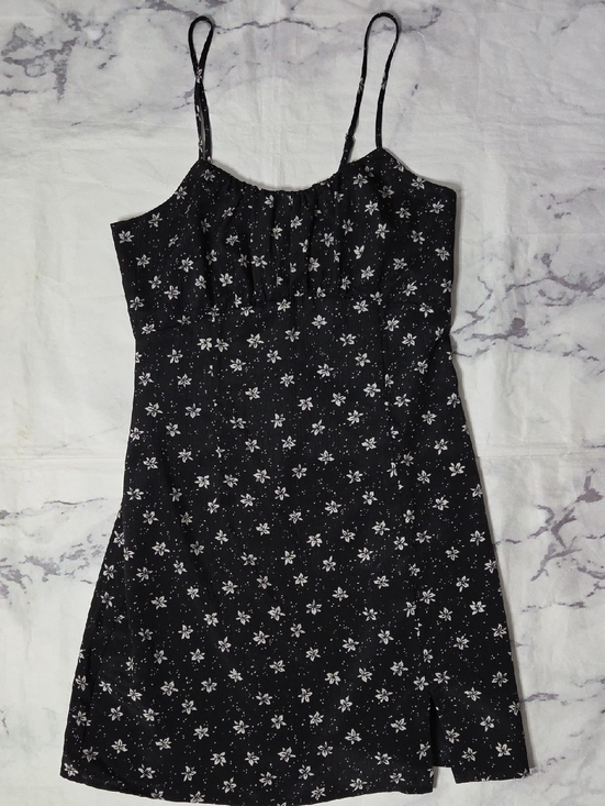 willow & root Dresses & Skirts - Willow + Root Black Floral Mini Dress